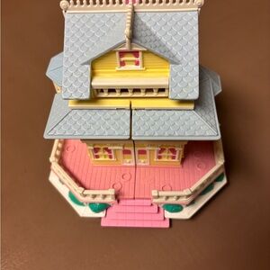 Vintage Polly Pocket Playset